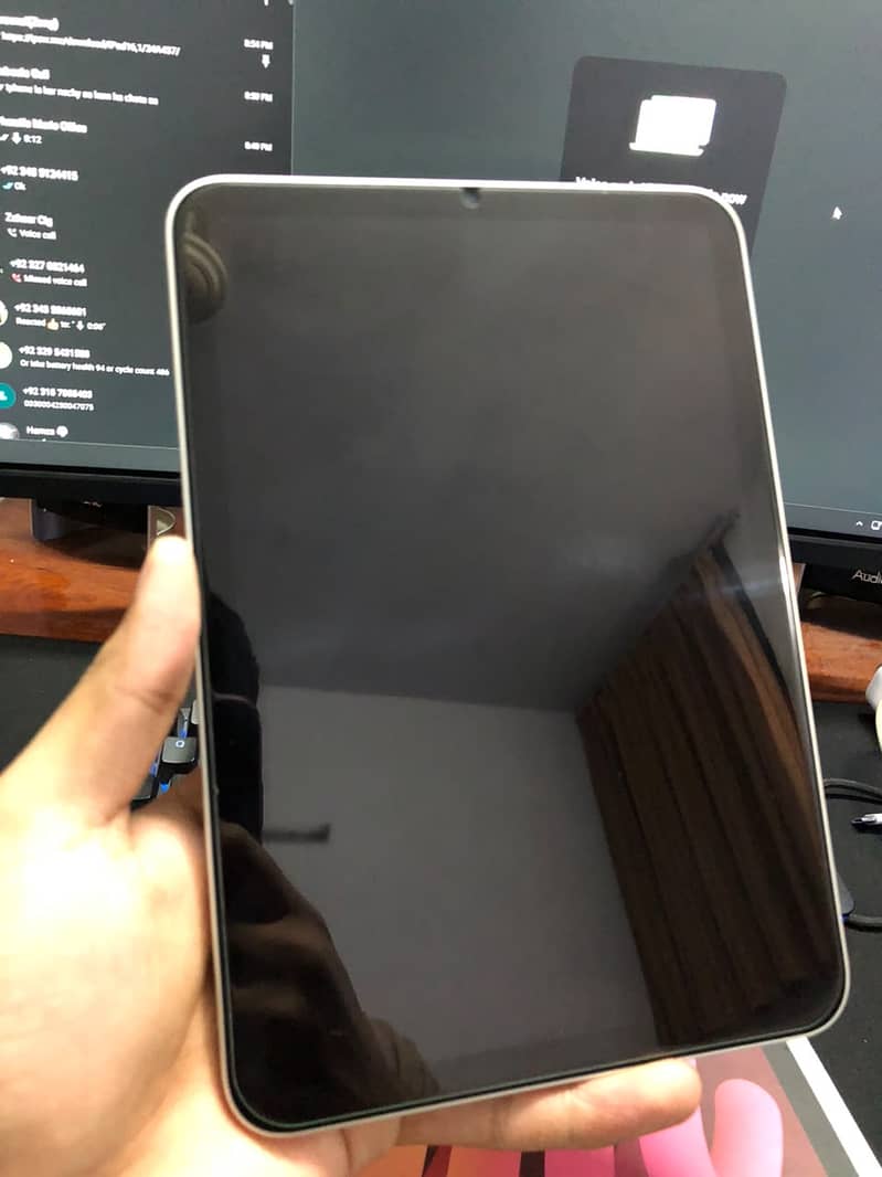 Ipad mini 7 complete box in pristine condition 3