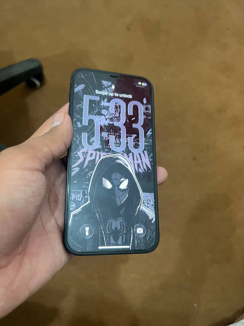 Apple iPhone 12 1