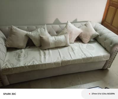 5 Seater Off White sofa