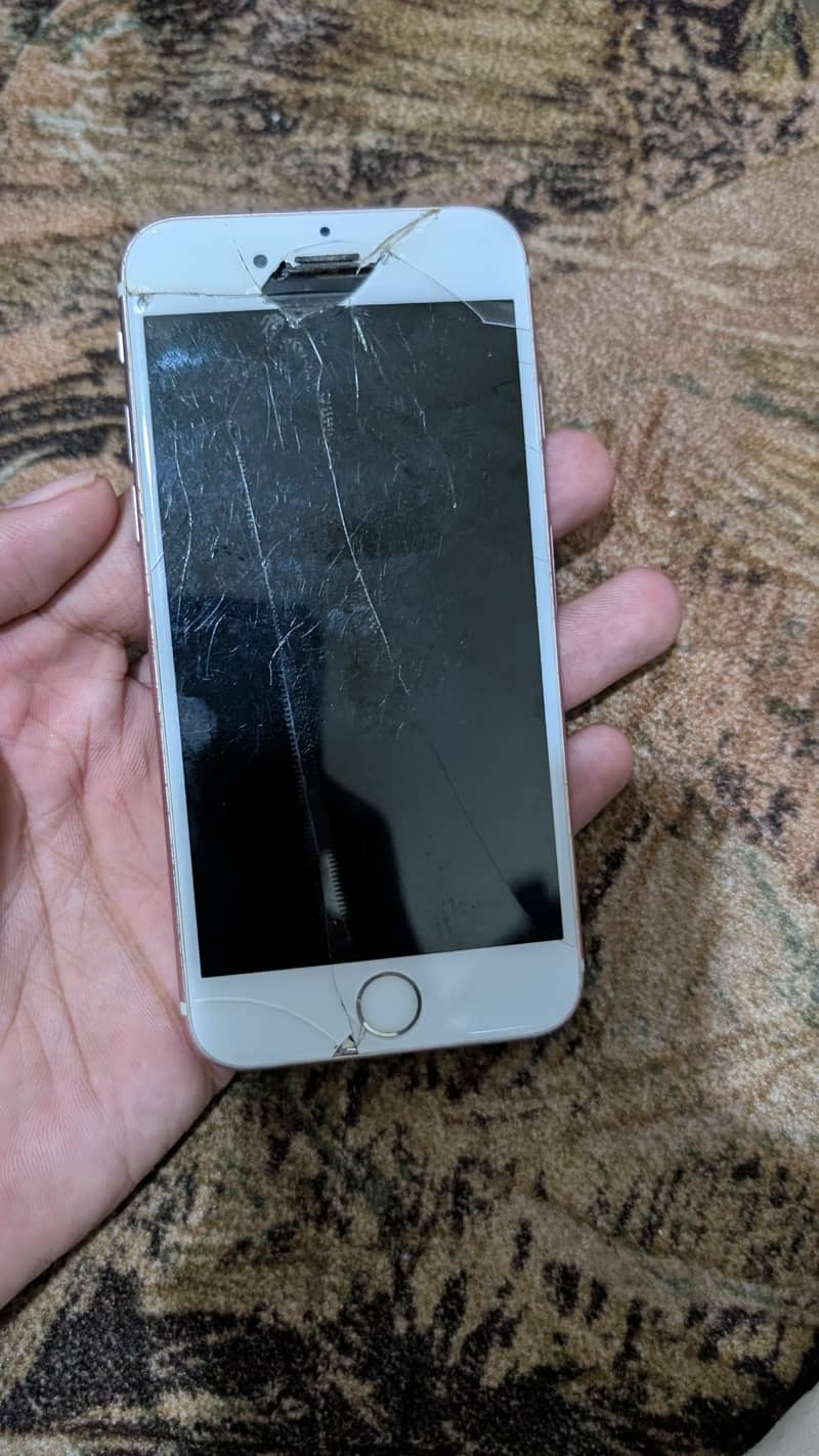 Apple iPhone 6S 1