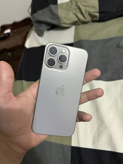 Apple iPhone 15 Pro Max
