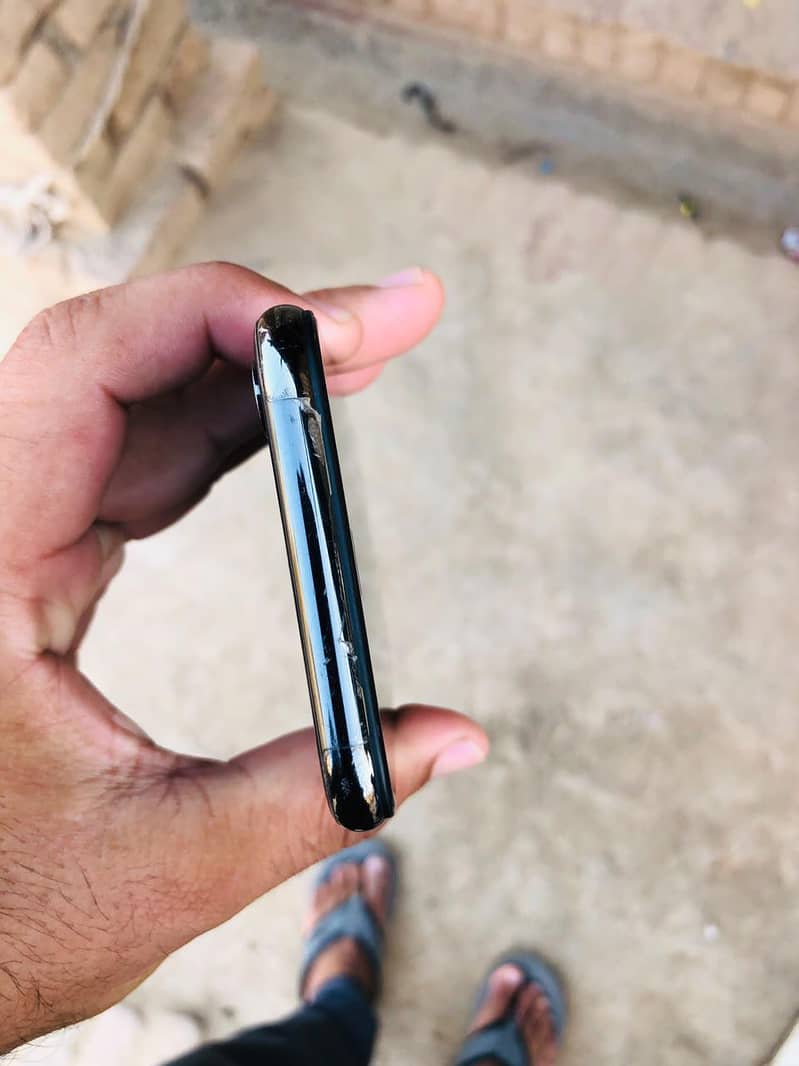 Apple iPhone X 2