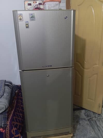 PEL REFRIGERATOR 10 Cubic Feet