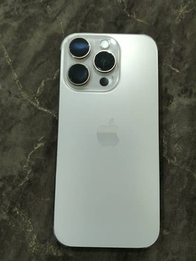 Apple iPhone 16 Pro