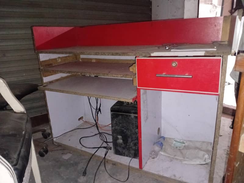 Bardana Rack Computer Tables 5
