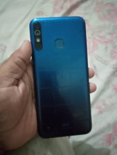 Infinix Hot 8