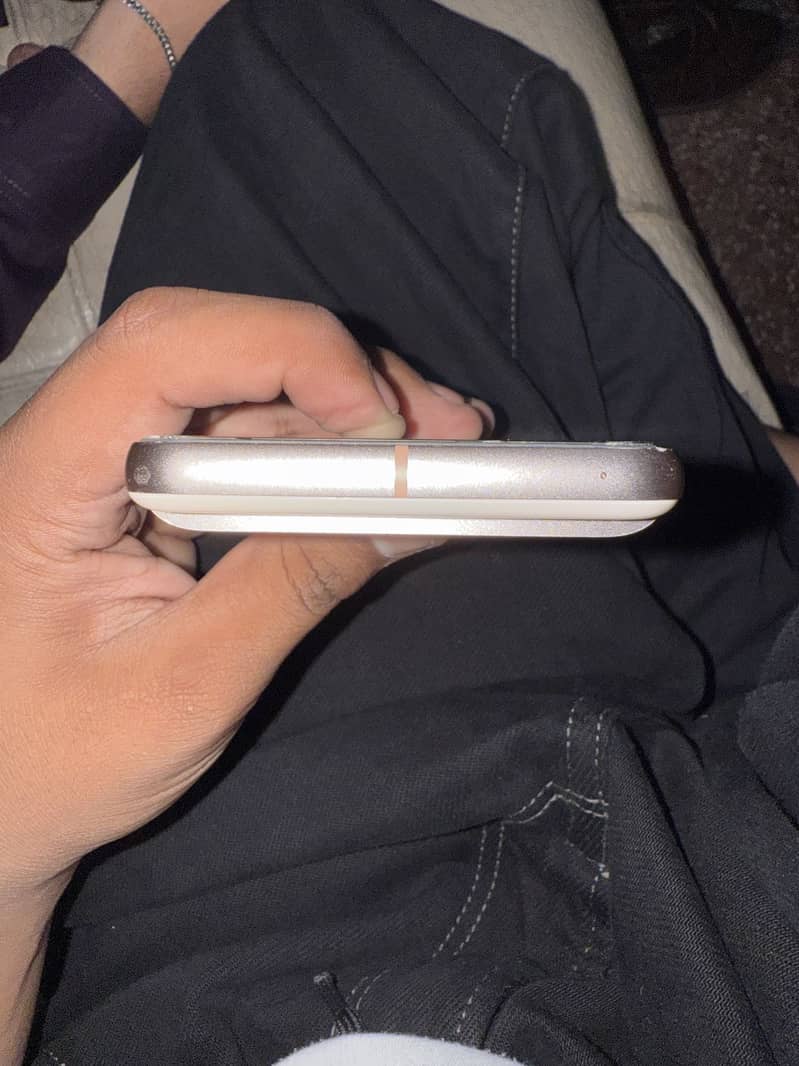Google Pixel 8 1