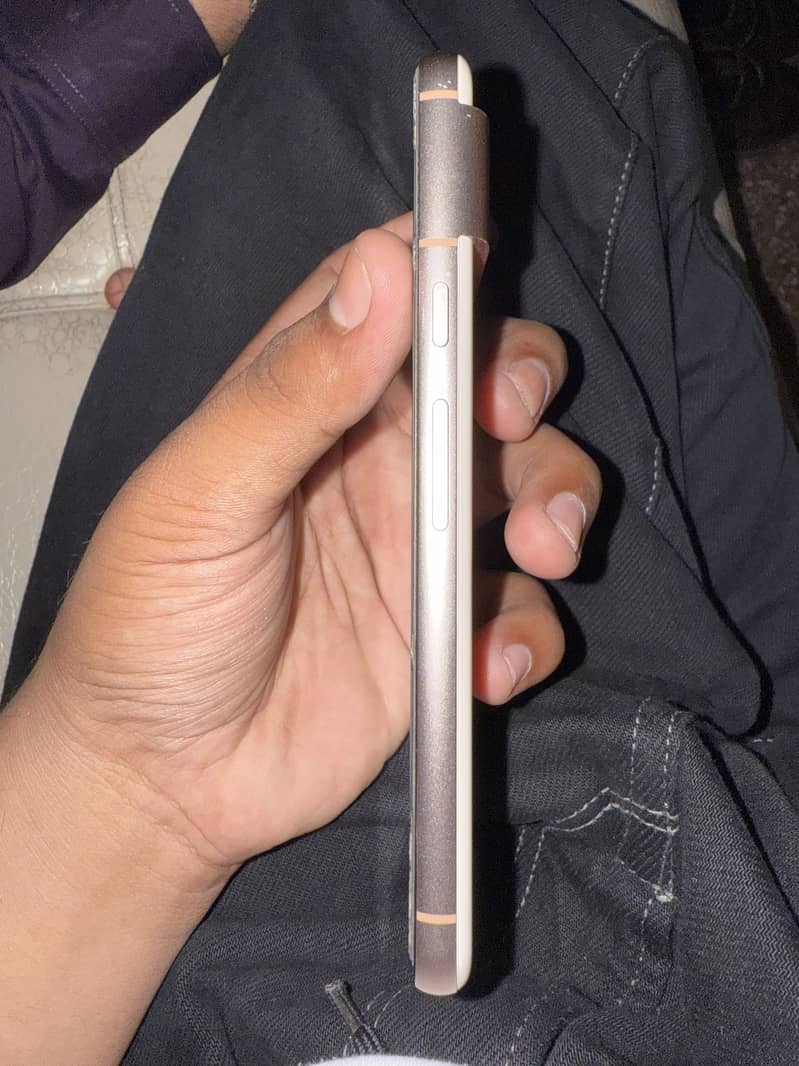 Google Pixel 8 2