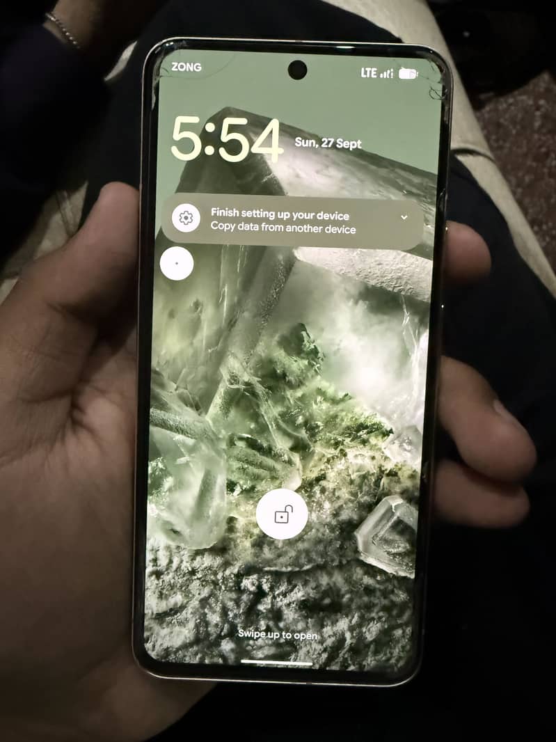 Google Pixel 8 4