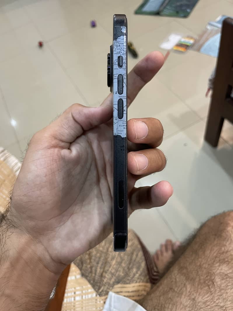 Apple iPhone 15 3
