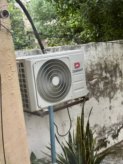 Dawlance inverter Ac 1.5 Ton used in Working condition