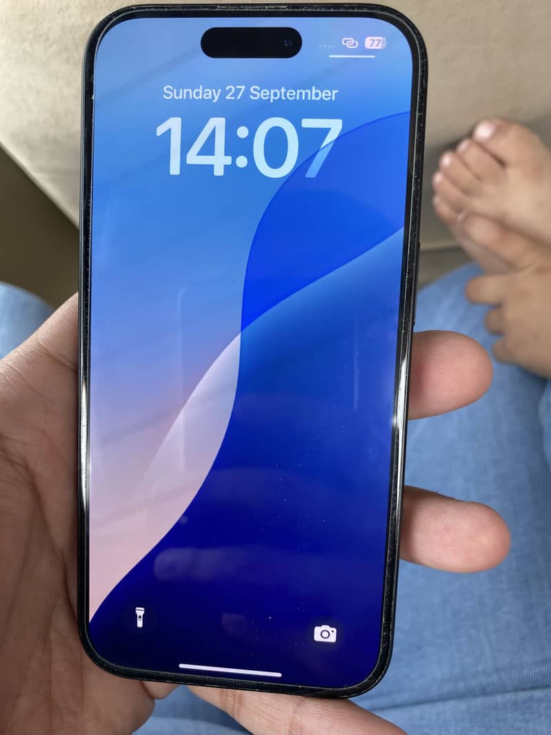Apple iPhone 16 6