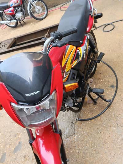 Honda pridor 100cc Contact 03150228868