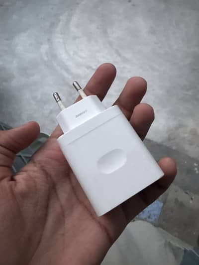 Realme charger + cable 33w fast charger