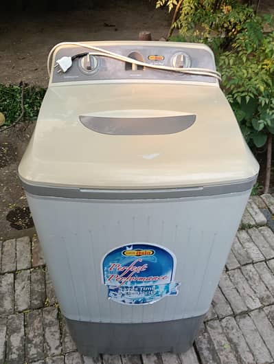 Super Asia Washing Machine in good condition