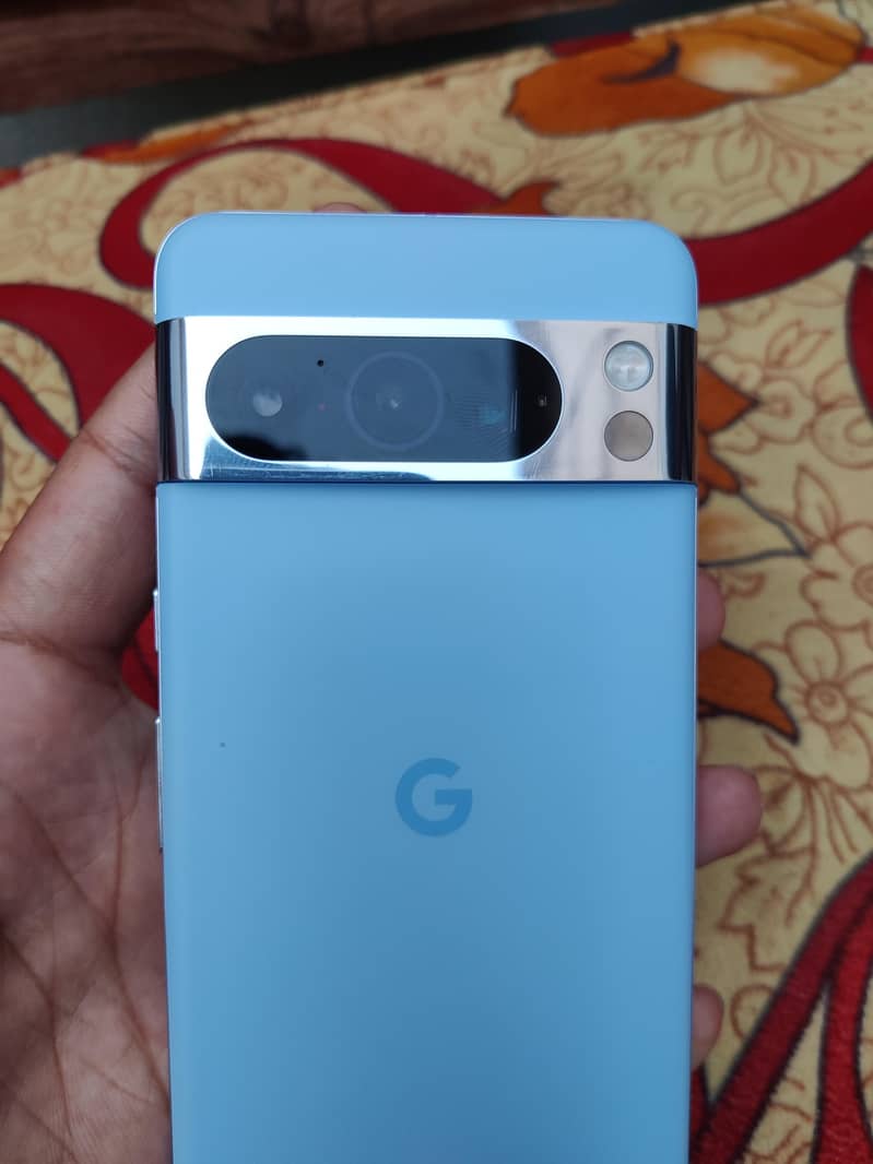 Google Pixel 8 Pro 1