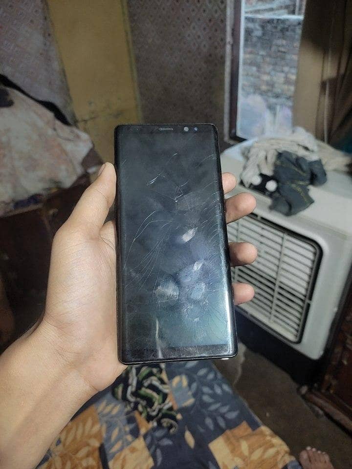 Samsung Mobile Note 8 2
