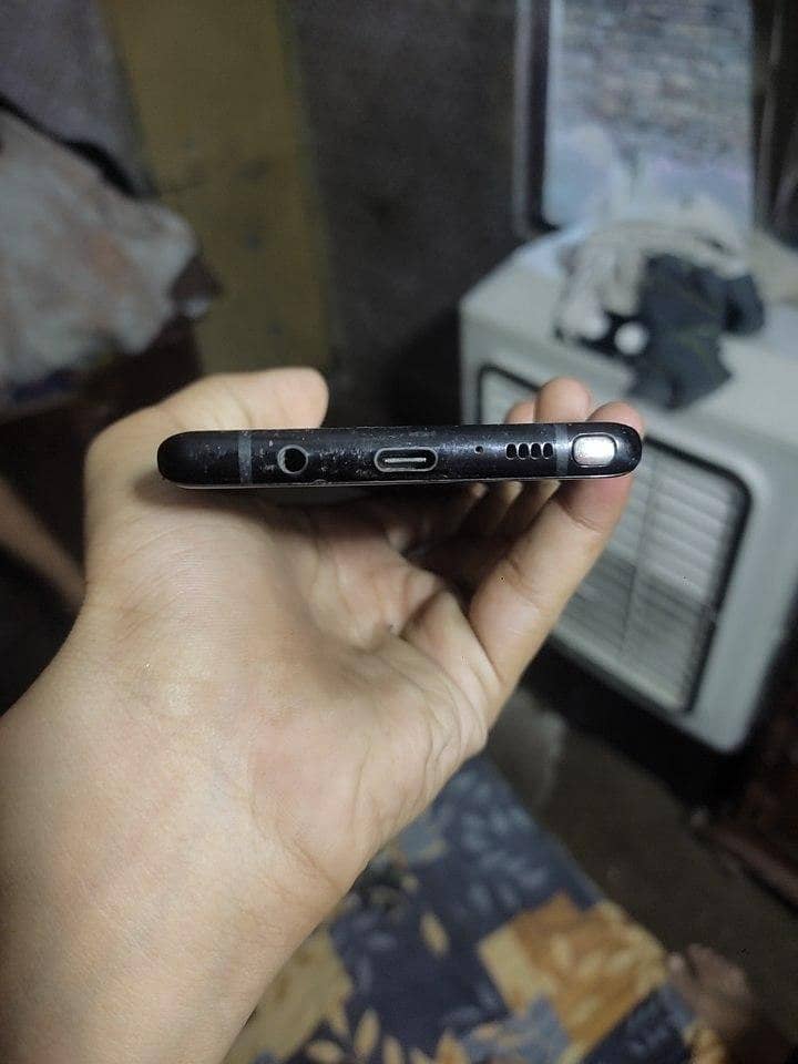 Samsung Mobile Note 8 3