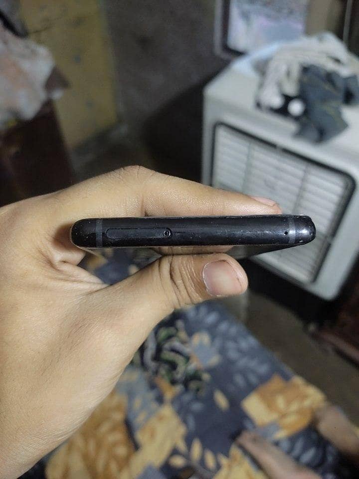 Samsung Mobile Note 8 5