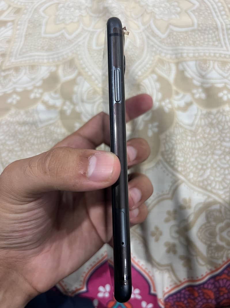 Apple iPhone 11 2