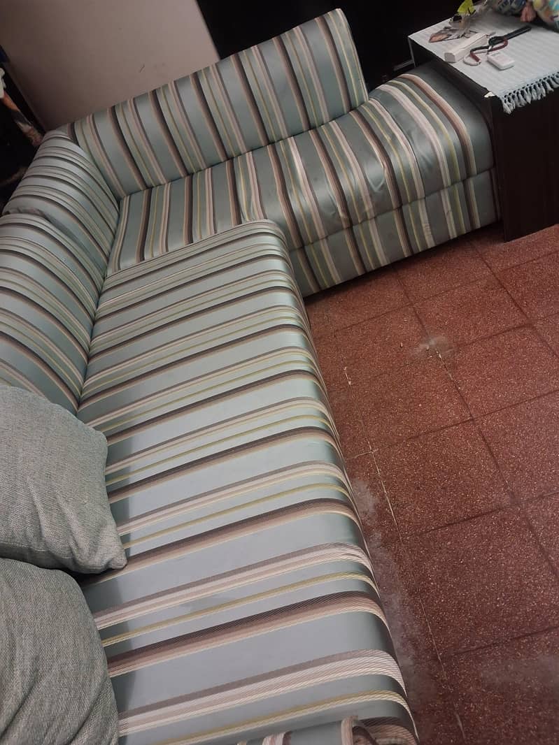 L shaped Sofa 3