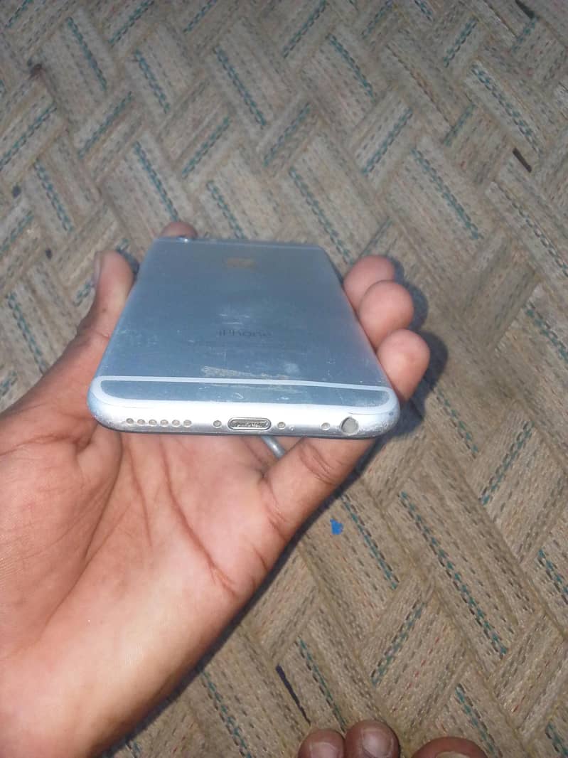 Apple iPhone 6 2