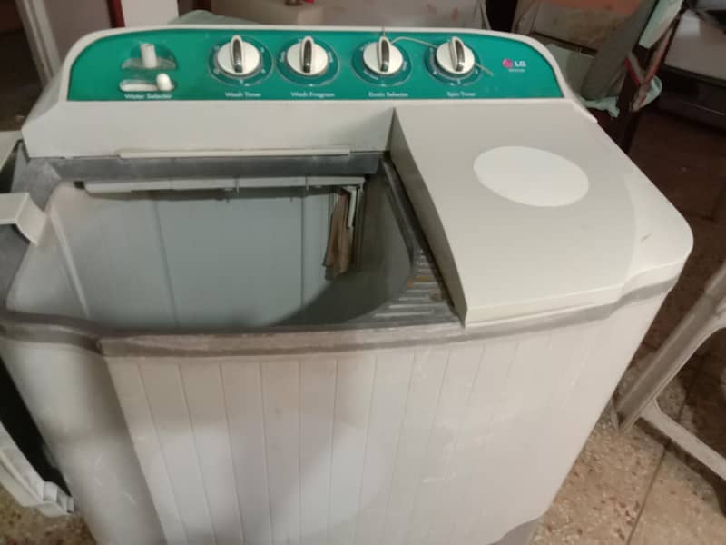 Semi Automatic washing machine 4