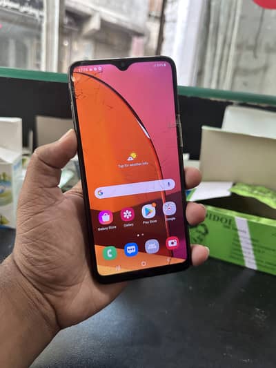 Samsung Mobile A20