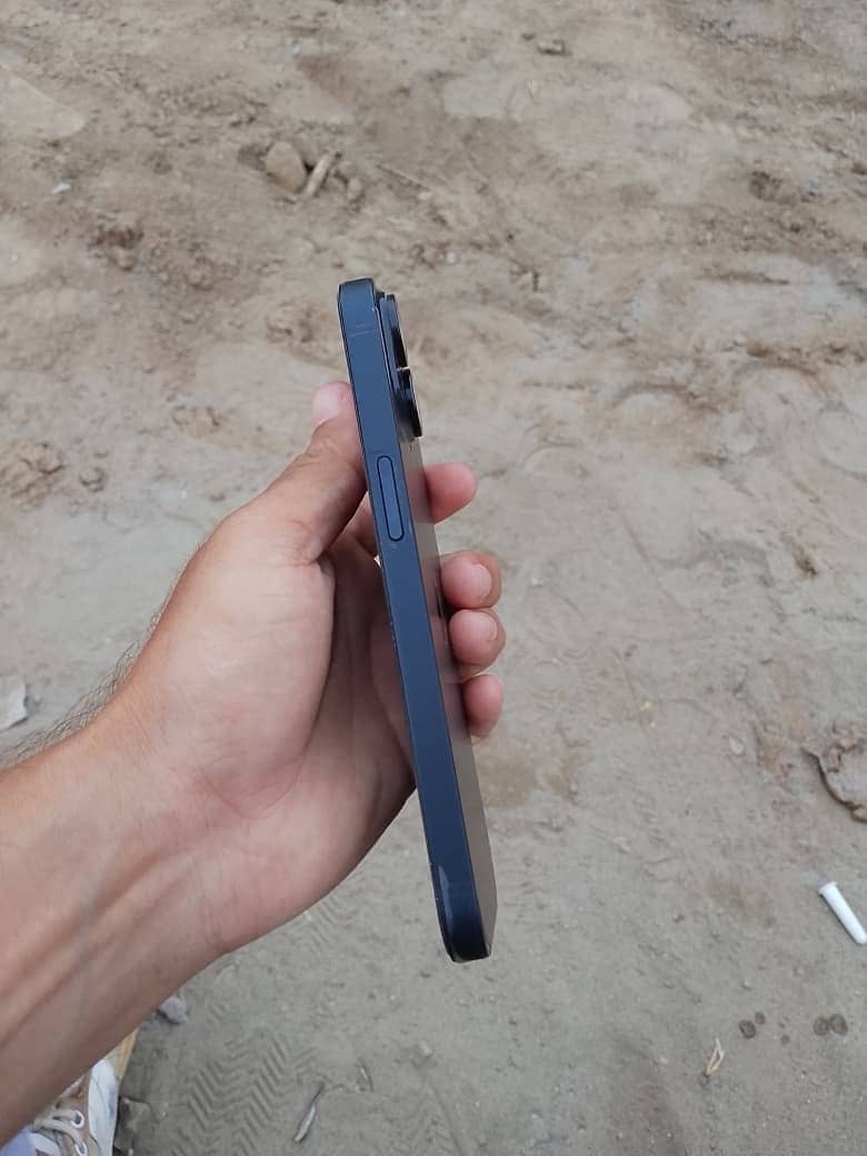 Apple iPhone 14 1