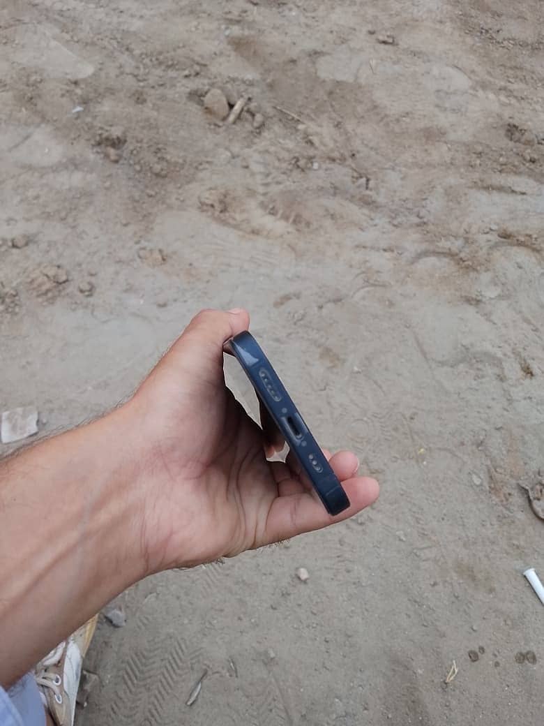 Apple iPhone 14 2