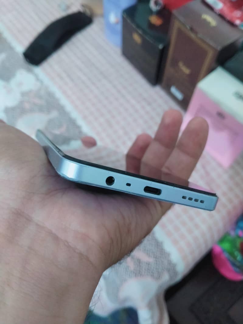 Realme Note 60 5
