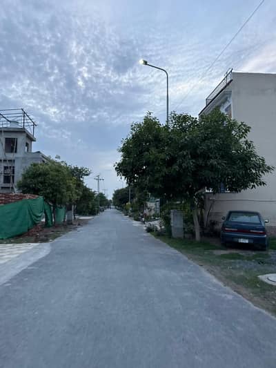 TULIP OVERSEAS 5 MARLA PLOT ON TOP LOCATION PARK VIEW CITY