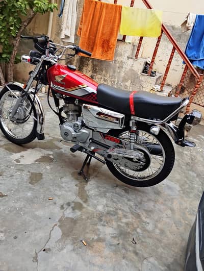 **Honda CG 125 Special Edition 2025 – 10/10 Condition | Self Start