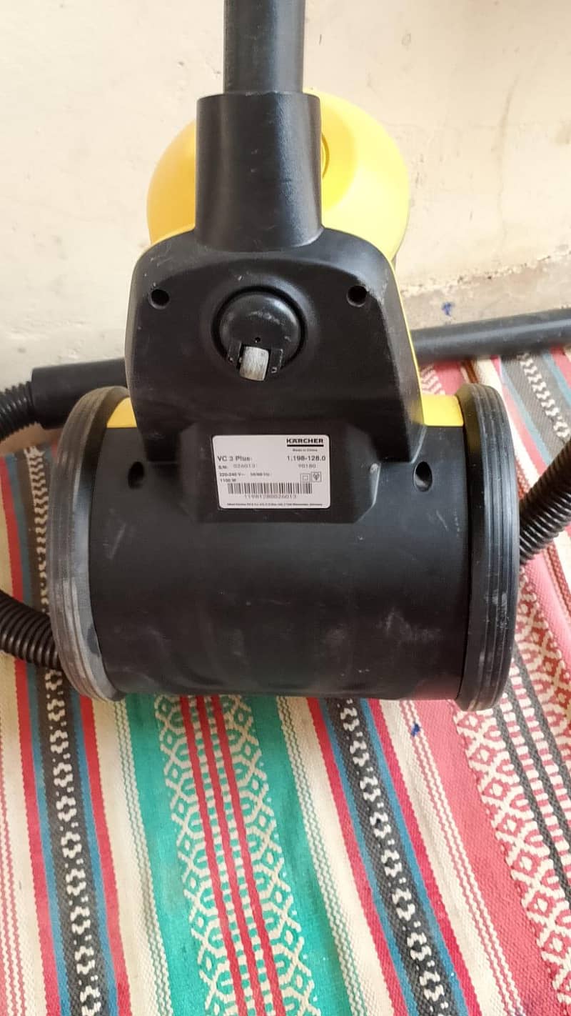 vacuum cleaner 1