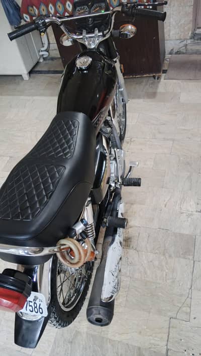 1st owner TOTAL genuine 125