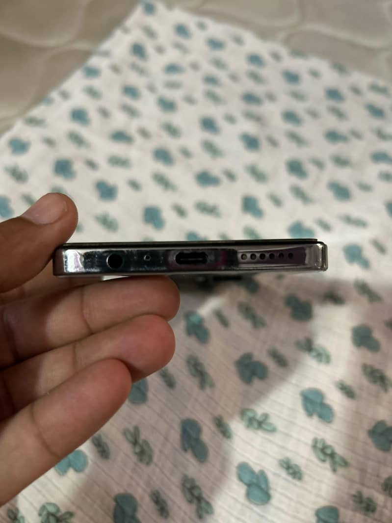Tecno CAMON 20 4