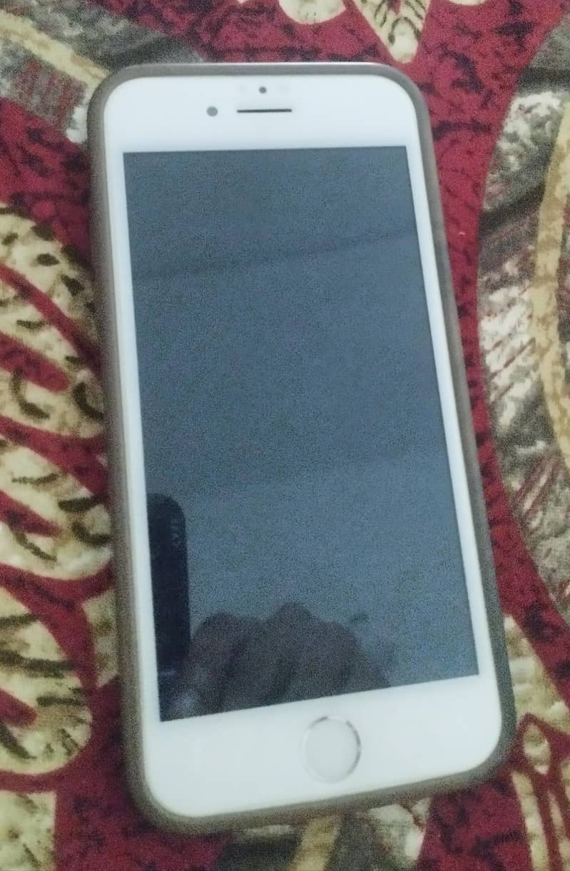 Apple iPhone 7 1