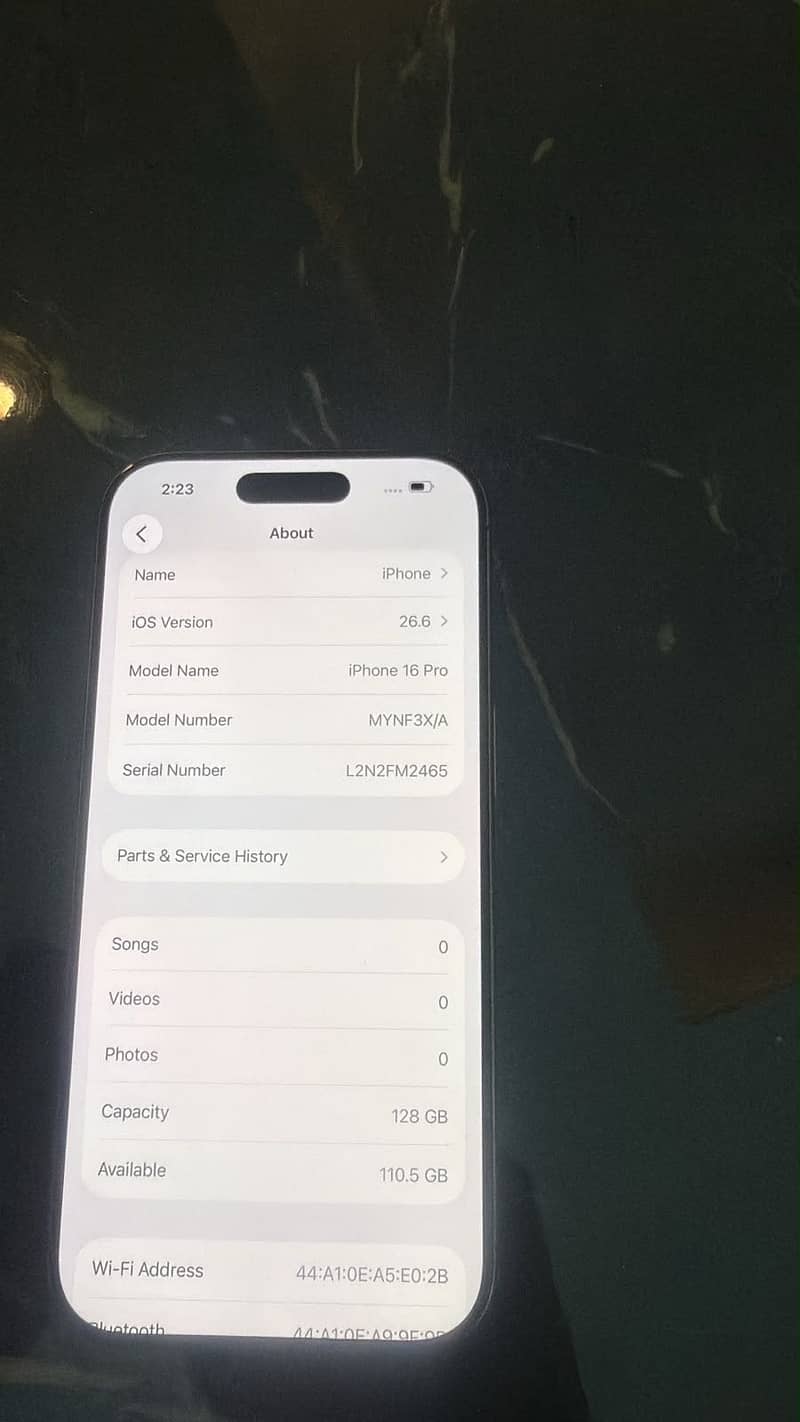 Apple iPhone 16 Pro 4