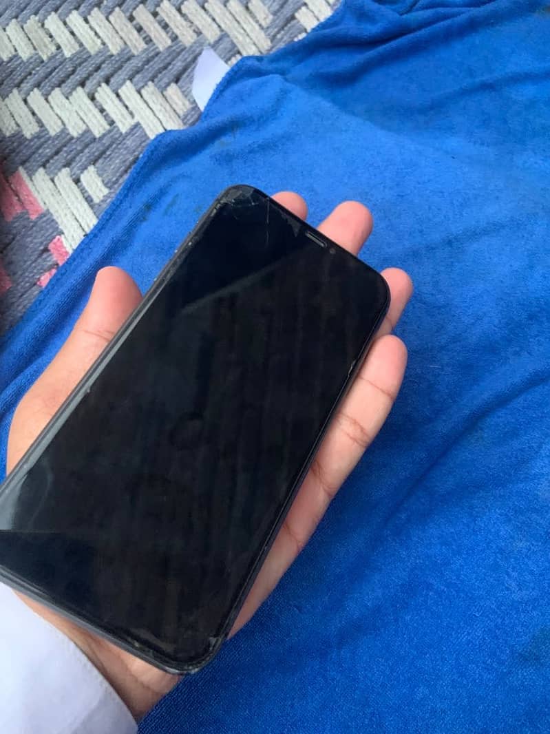 Apple iPhone 11 6