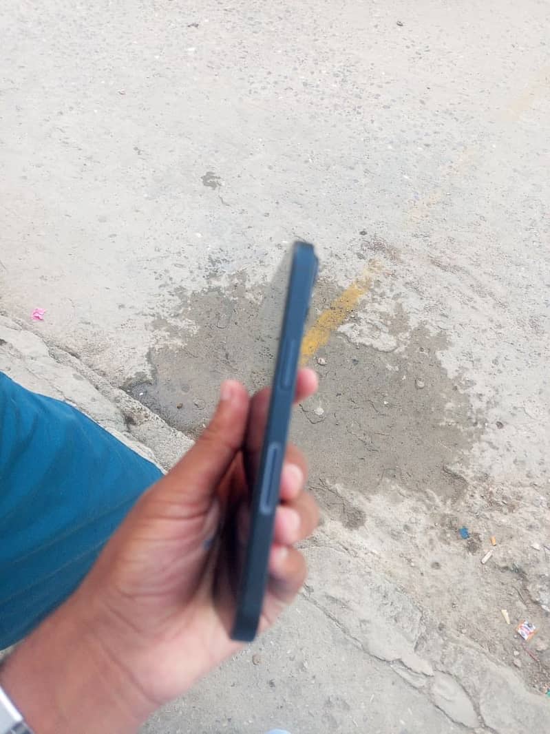 Apple iPhone 14 2