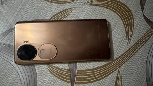 Vivo V40e