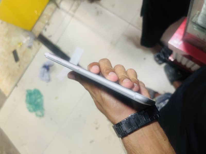 Apple iPhone 7 Plus 3