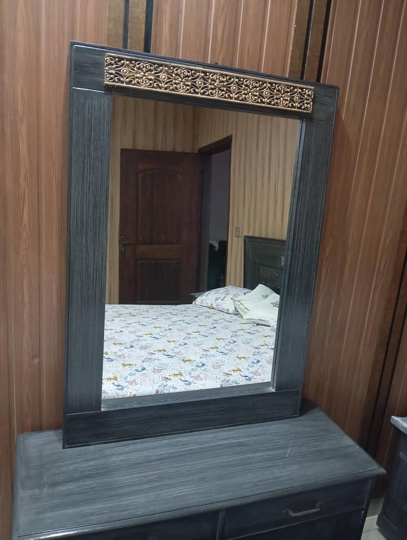 King size Bed 2
