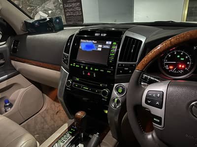 Toyota Land Cruiser 2013
