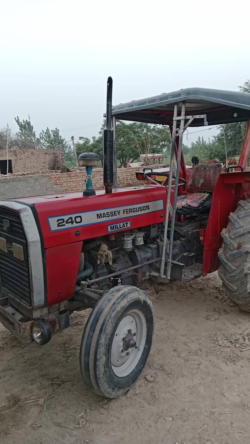 MF 240 0
