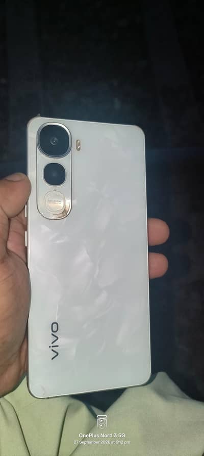 Vivo Y400