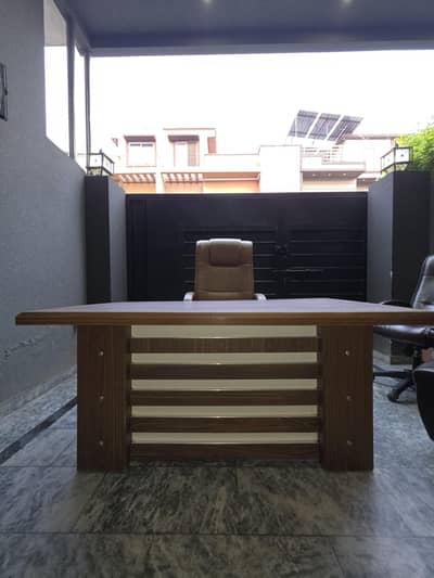 Office furniture used-good condition /urgent sale