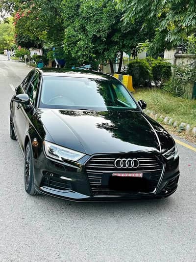 AUDI A-3  25TFSI 1.2T (Black Room)