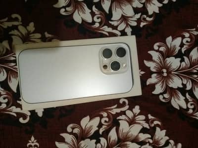 Apple iPhone 16 Pro Jv With box