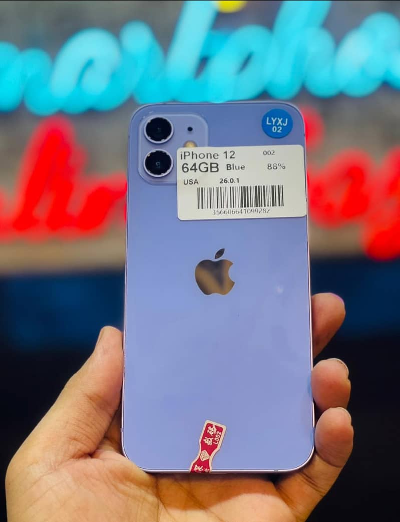 Apple iPhone 12 1